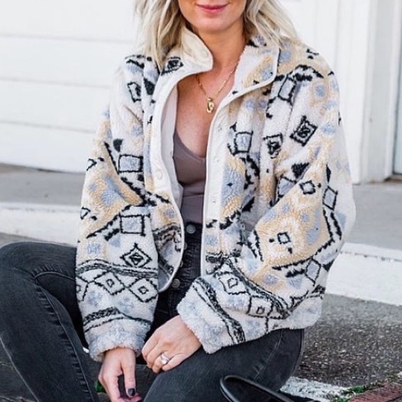 FP Movement by Free People Jackets & Blazers - Free People Movement Small Hit the Slopes Tribal Print Fleece Teddy Jacket
